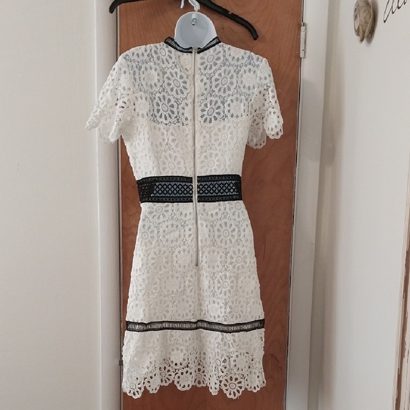 Aqua Lace Dress - Picture 3 of 9